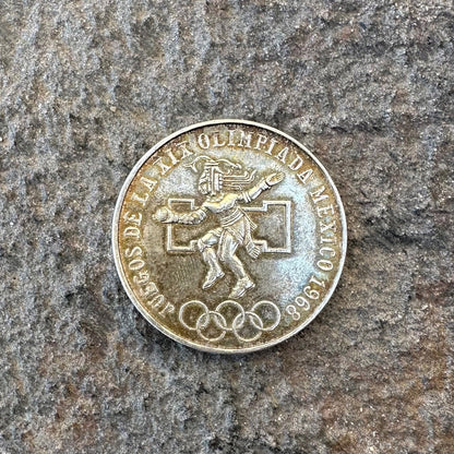 Mexico Silver 25 Pesos coin front - Mountainstruck Coin Jewelry